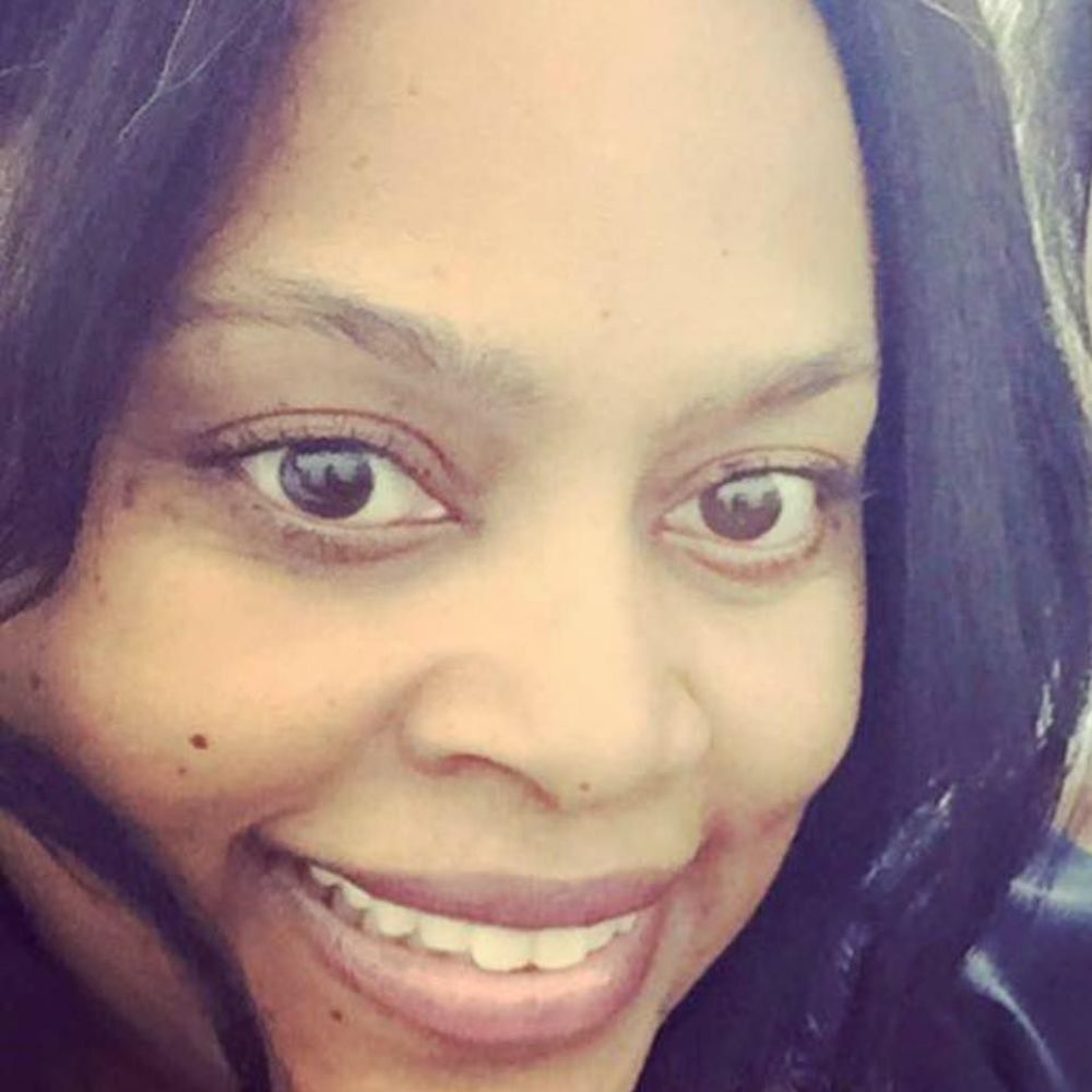 Meet your Posher, Cassandra